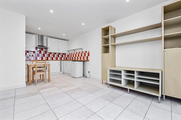 1 Bedroom Flat For Sale In Fairfield Road, Bow Quarter, E3