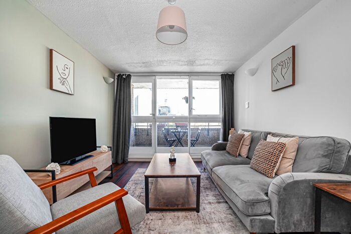 1 Bedroom Flat To Rent In Thomas More Street, London, E1W