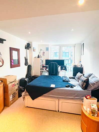 2 Bedroom Apartment To Rent In Ability Place, South Quay, Cross Harbour, Canary Wharf, London, E14