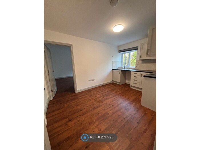 1 Bedroom Flat To Rent In Stanmore House, Warwick, CV34