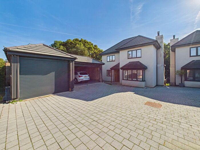 5 Bedroom Detached House For Sale In Fleet End Road, Warsash, Southampton, SO31