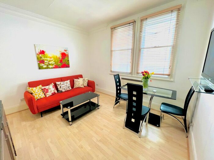 1 Bedroom Flat To Rent In White Horse Street, London, W1J