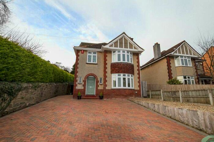 4 Bedroom Property To Rent In Sunnyside Road, Clevedon, BS21