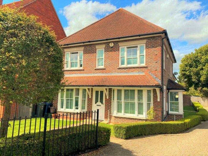 2 Bedroom Apartment To Rent In Lacemakers Court Princes Risborough, HP27