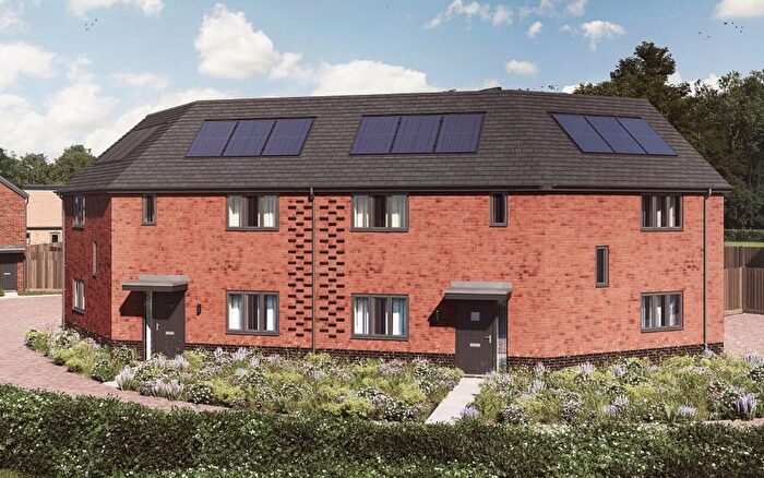 3 Bedroom Detached House For Sale In Ashby Road, Daventry, NN11