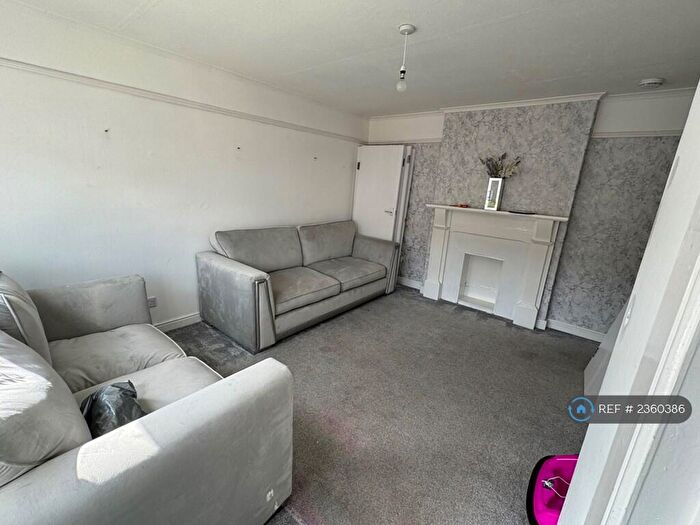 2 Bedroom Terraced House To Rent In Woodhall Place, Coatbridge, ML5