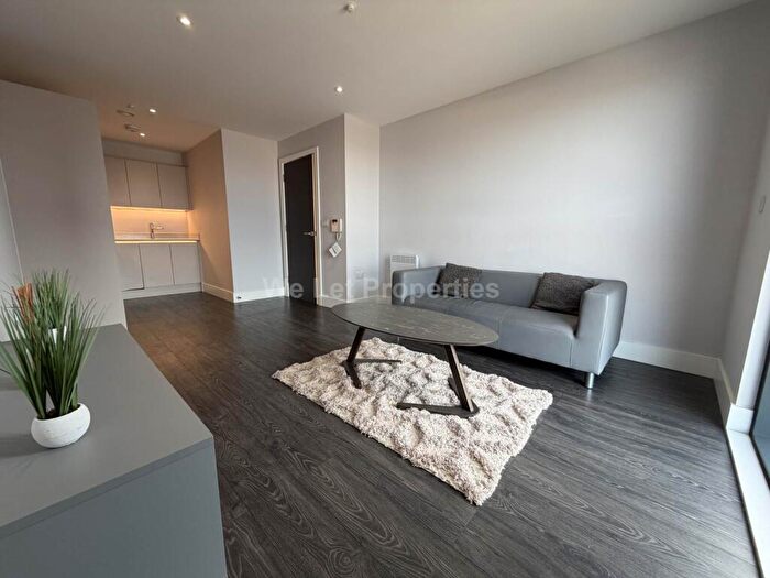 1 Bedroom Apartment To Rent In The Hallmark, Manchester, M4