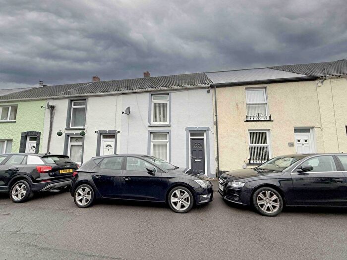 2 Bedroom Terraced House For Sale In Pontarddulais, SA4