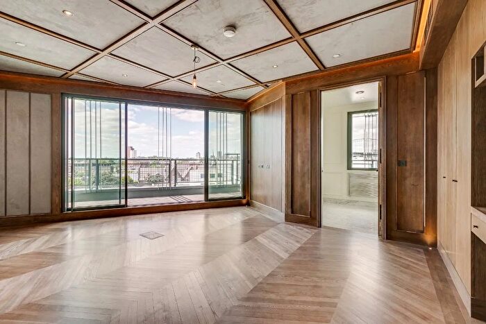 4 Bedroom Penthouse For Sale In Holmes Road, Kentish Town, NW5