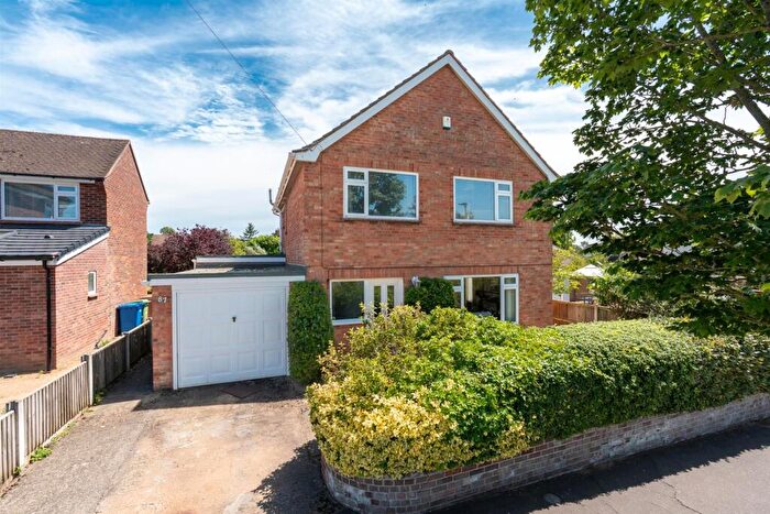 3 Bedroom Detached House For Sale In Welsford Road, Eaton Rise, NR4