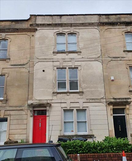 7 Bedroom Terraced House To Rent In Brighton Road, BS6