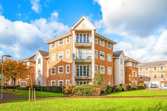 2 Bedroom Flat To Rent In International Way, Sunbury-On-Thames, Sunbury-On-Thames, TW16