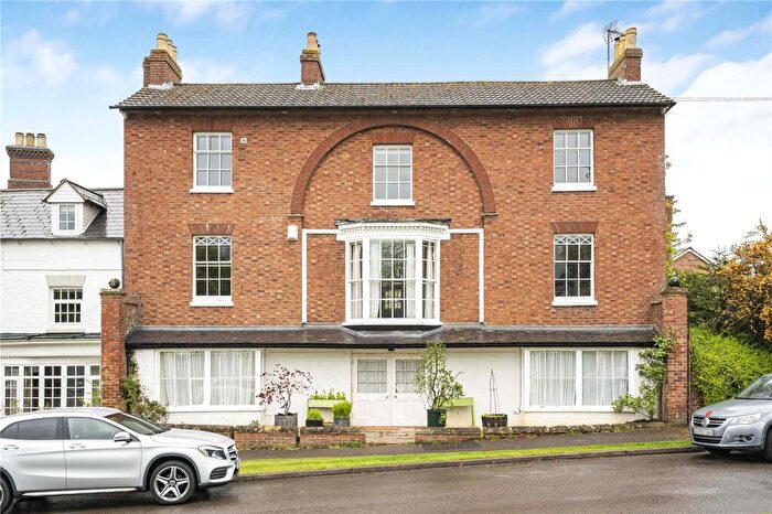 5 Bedroom House To Rent In The Green, Guilsborough, Northampton, Northamptonshire, NN6