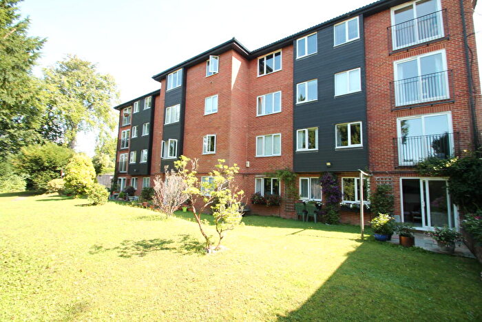 1 Bedroom Flat To Rent In Reedham Drive, CR8