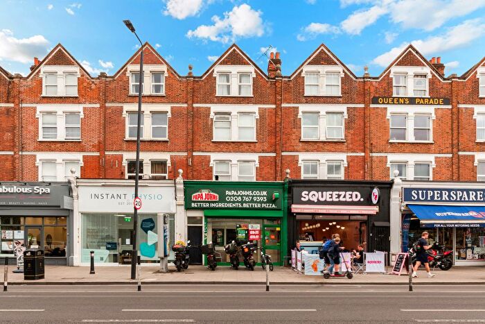 2 Bedroom Flat To Rent In Balham High Road, London, SW17