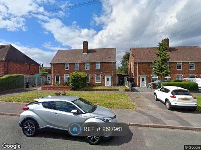 3 Bedroom Semi-Detached House To Rent In Wilkes Avenue, Walsall, WS2