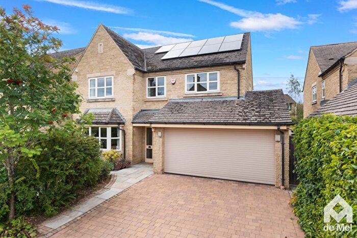 4 Bedroom Detached House For Sale In The Finches, Greet, GL54