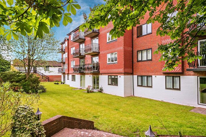 1 Bedroom Flat To Rent In Great Heathmead, Wilton House Great Heathmead, RH16