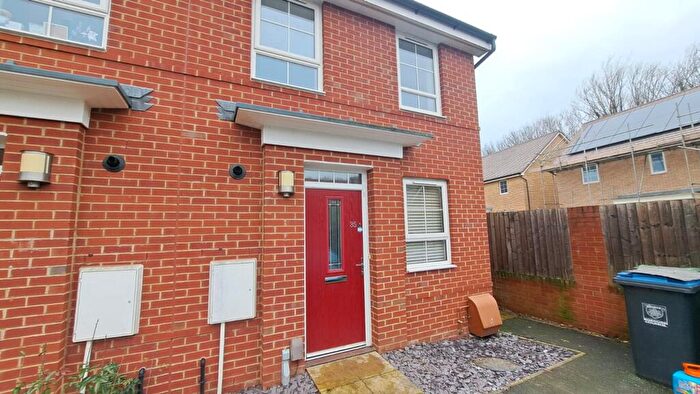 2 Bedroom Terraced House To Rent In Admiral Avenue, Hemel Hempstead, HP2