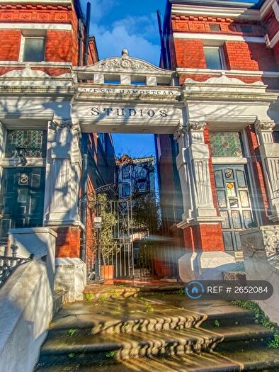 2 Bedroom Flat To Rent In West Hampstead Studios, London, NW6