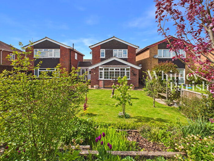 3 Bedroom Detached House For Sale In Norwich Road, Long Stratton, Norwich, NR15