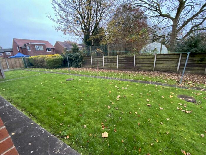 2 Bedroom Apartment To Rent In Fairway House, Chorlton Cum Hardy, M21