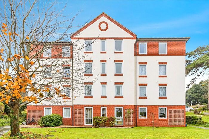 1 Bedroom Flat For Sale In Belle Vue Road, Paignton, Devon, TQ4