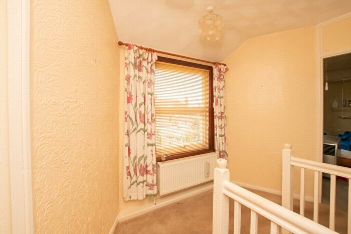 3 Bedroom Terraced House For Sale In Spinney Lane, Aylesham, CT3