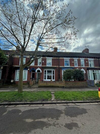 3 Bedroom Terraced House To Rent In Ella Street, Hull, HU5