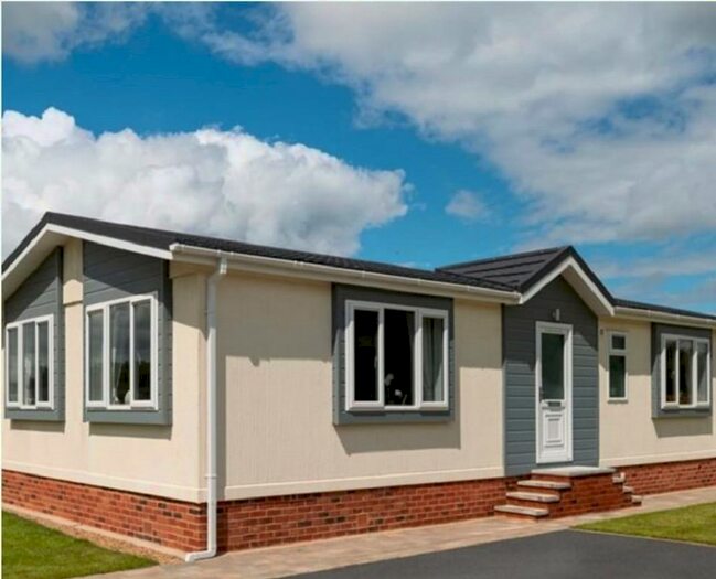 2 Bedroom Mobile/park Home For Sale In Rawlins Park, Avebury, Marlborough, SN8