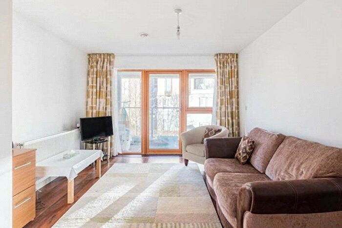 1 Bedroom Flat For Sale In Avonley Road, London, SE14