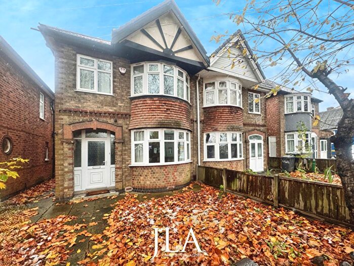 3 Bedroom Semi-Detached House To Rent In Abbey Lane, Leicester, LE4