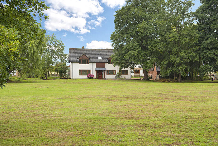 5 Bedroom Detached House For Sale In The Green, Beeston, Sandy, Bedfordshire, SG19