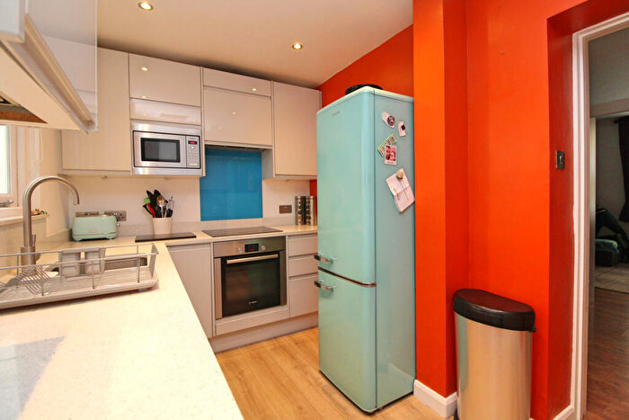 1 Bedroom Apartment For Sale In Adelaide Mansions, Hove, BN3