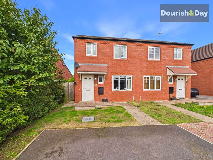 3 Bedroom Semi-detached House For Sale In Osborne Park, Gnosall, ST20