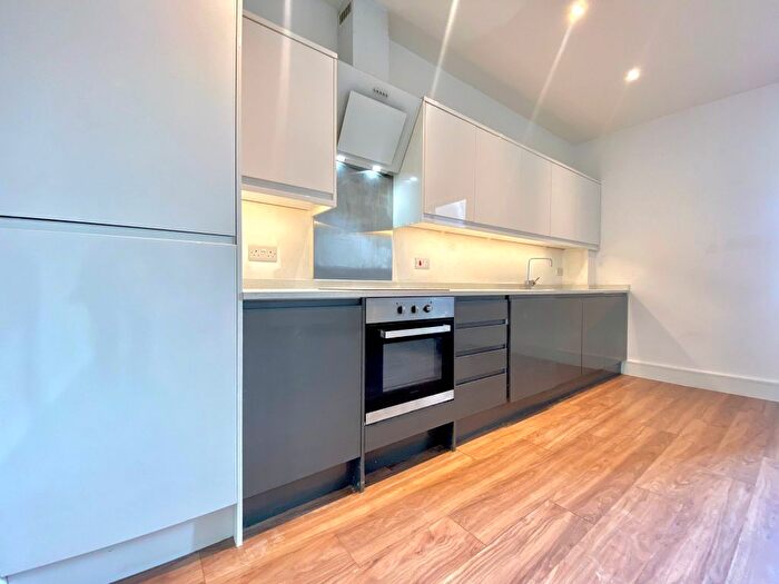 1 Bedroom Flat To Rent In Lower Stone Street, Maidstone, ME15
