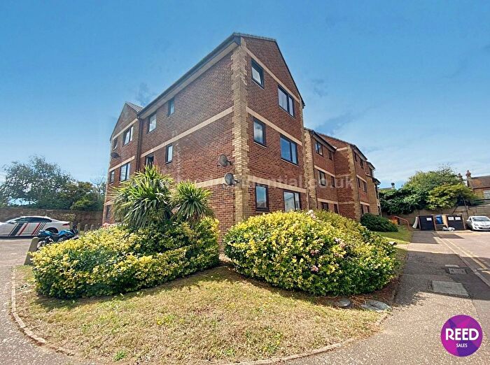 1 Bedroom Flat To Rent In Priory Court, Roots Hall Drive, SS2