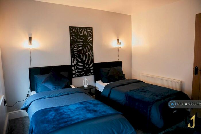 5 Bedroom Terraced House To Rent In Elm Park Road, Reading, RG30