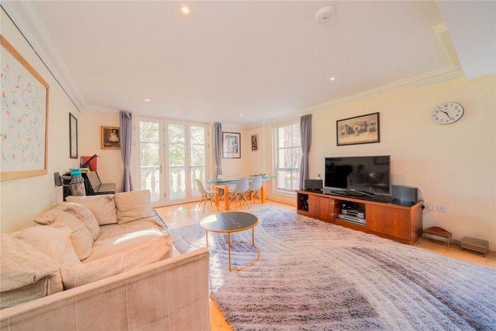 3 Bedroom Flat To Rent In Vincent Square, London, SW1P