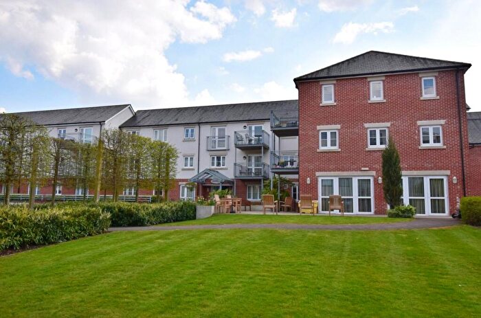 2 Bedroom Apartment For Sale In Emma Court, Southern Road, Basingstoke, RG21