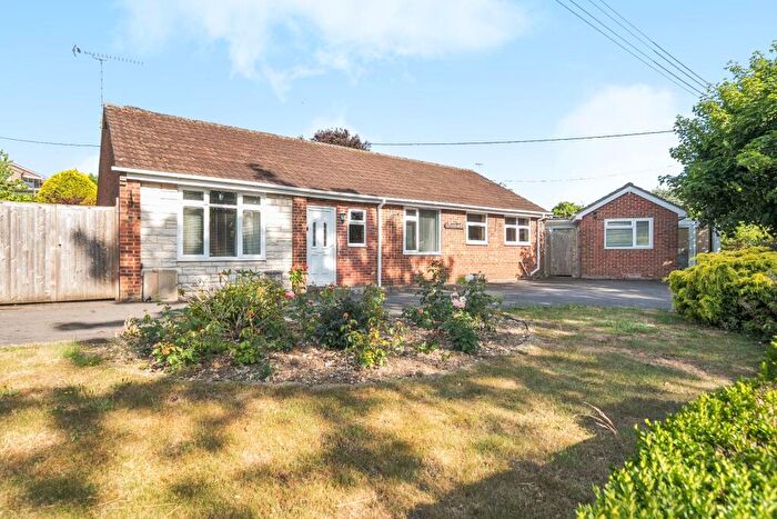 3 Bedroom Detached Bungalow For Sale In Kings Worthy, Winchester, SO23