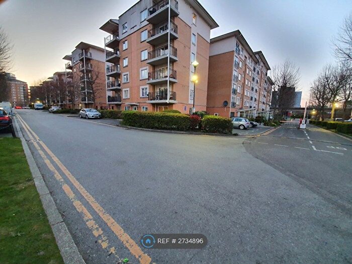 2 Bedroom Flat To Rent In Settlers Court, London, E14