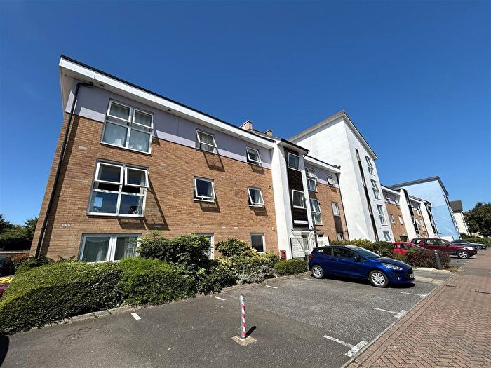 1 Bedroom Flat For Sale In Belon Drive, Whitstable, CT5
