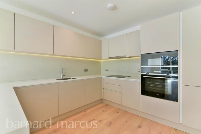 1 Bedroom Flat To Rent In Chiswick High Road, London, W4