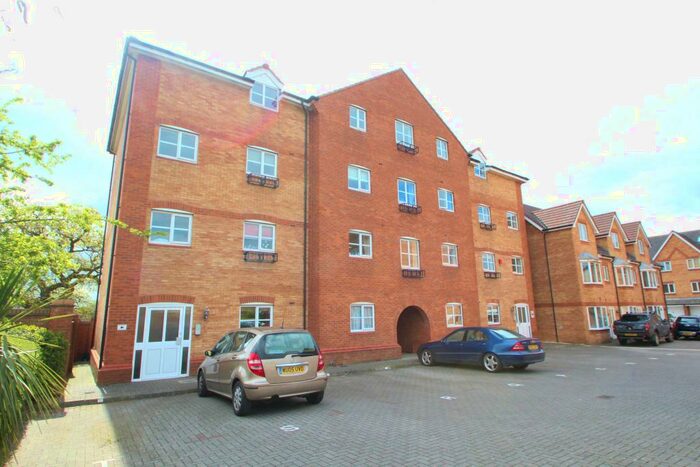 2 Bedroom Flat To Rent In Snowberry Close, Bradley Stoke, Bristol, BS32