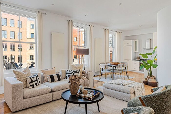 2 Bedroom Flat For Sale In Hoxton Street, London, N1