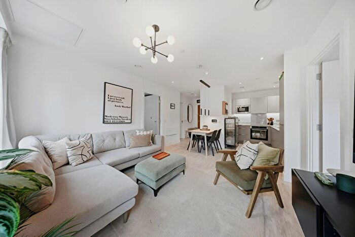 2 Bedroom Flat For Sale In Atelier, Chapel Street, Salford, M3