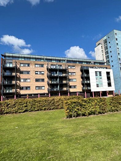 2 Bedroom Flat To Rent In Kilcredaun House, Ferry Court, Cardiff Bay, CF11