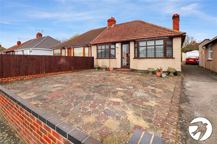 2 Bedroom Bungalow For Sale In Abbotts Walk, Bexleyheath, DA7