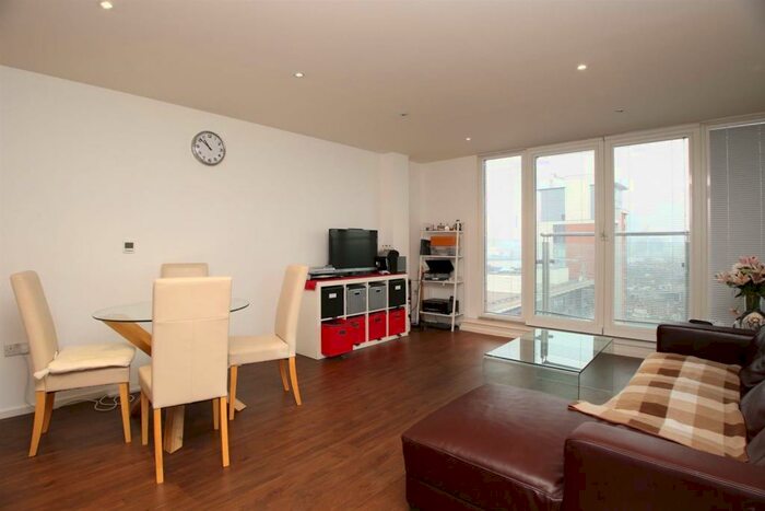 2 Bedroom Apartment To Rent In The Oxygen Apartments, Royal Victoria Dock, E16